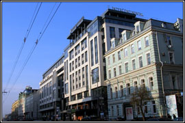 Business Center "Summit" & Hotel "Intercontinental Moscow 5*" in Tverskaya Street - while only in Russian